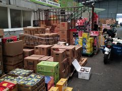 -上海龙吴水胜海发市场