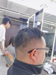 -藤野造型烫发染发