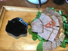 -云海肴·汽锅鸡·云南菜(天山百盛优客店)