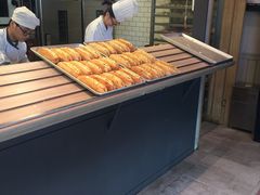 面包甜点陈列柜-巴黎贝甜(五道口店)
