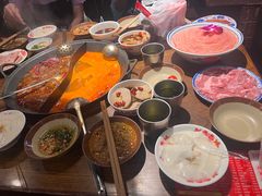 -萍姐火锅·公路夜市(武汉首店)