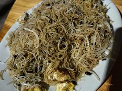 -辉辉大排档