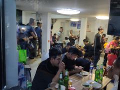 大堂-宝瑞门钉肉饼店