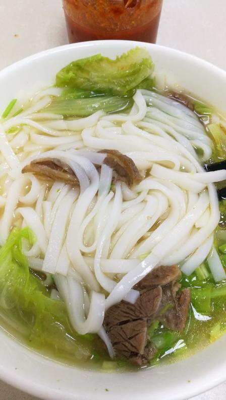 李记潮汕美食(华发北路店)-"有三个区域,一个打饭的,一个汤面的,一个.