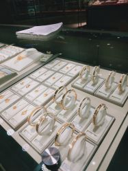 -周大福 CHOW TAI FOOK(新世界百货崇文店)