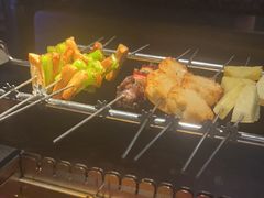 -麦凯伦烧烤·精酿超级工厂店(金桥总店)