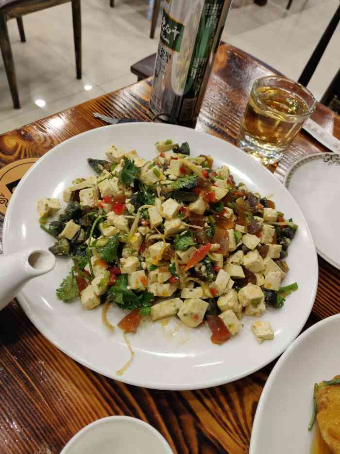 常乐居小厨-"好,挺好的,在汇中广场北边一点,不容易停.