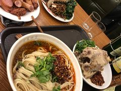 -老王四季抻面(南六东路店)