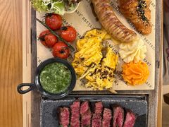 -Mark&Mars Restaurant