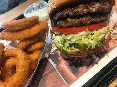 -The Habit Burger Grill 哈比特汉堡(爱琴海店)