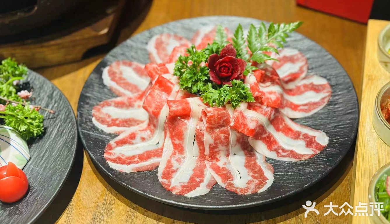 在服务小姐姐专业的手法下