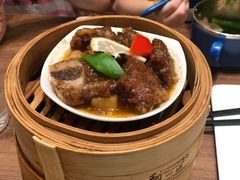 西柠和风汁黑椒蒸牛仔骨-广州天河合景福朋喜来登酒店 · 聚味轩中餐厅