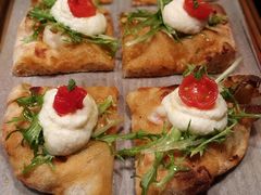 罗马风味Pinsa-卡佩罗意大利餐厅及酒吧Al Cappello Trattoria