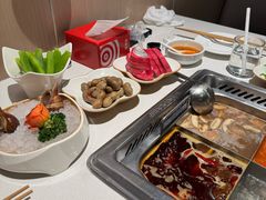 -海底捞火锅(长宁路龙之梦店)