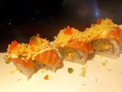 三文鱼脆脆卷-山葵家·创意料理(临平银泰城店)