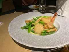 -穹六人间 people 6(岳阳路店)