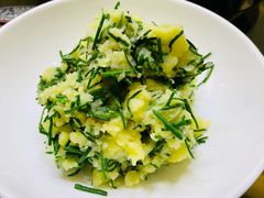 沙葱土豆泥-双城乡铁锅炖羊肉(莱安逸境店)