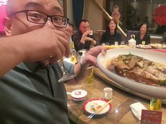 -鱼满舱·鲜活海鲜·正宗鲁菜
