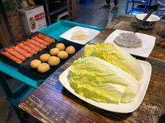 娃娃菜-拾下卜卜贝•海鲜火锅