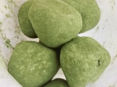 草莓夹心抹茶巧克力-好利来(积家店)