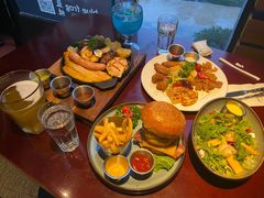 西班牙风味小食拼盘-bluefrog蓝蛙(恒隆广场店)