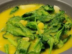 豌豆黄浸豌豆尖-半山腰·云南菜(侨福芳草地店)