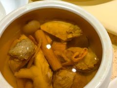 -铜锣湾·有麝自然香(重庆新天地店)