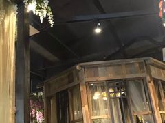 -春天里·老街坊餐厅(港隆广场店)