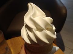 -麦当劳(欧亚大观商都店)
