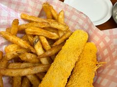 -BHC炸鸡(明洞总店)