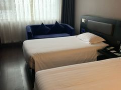 -桔子水晶苏州吴江步行街酒店