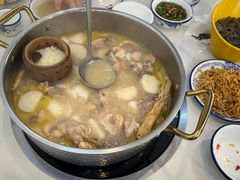 -朴小妹人参鸡汤火锅(长白山万达店)