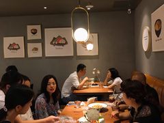 -POKEE VIA&Brunch·维娅(重庆来福士店)