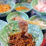 魔都探店｜穿越到韩剧的路边摊吃冷三先生烤肉