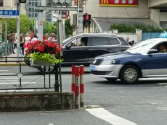 -麦当劳(轻轨曹杨路店)
