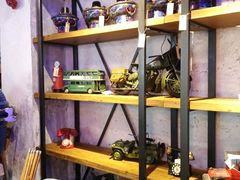 面包甜点陈列柜-姑妈嫁妆涮羊排专业火锅(中央大街一店)