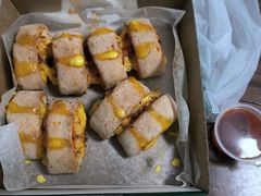 芝士鸡肉味披萨卷-棒约翰比萨•意面(小马厂店)