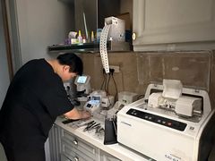 -优医视平价眼镜蔡司依视路折扣工厂店(德胜门店)
