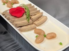 -HOMES上海本帮菜(襄阳公园店)
