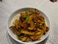 辣子茄子肉拌面-巴扎美食·新疆菜·西域歌舞表演餐厅(新疆大厦店)
