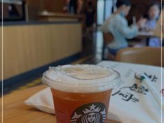 -星巴克臻选(上海长风大悦城店)