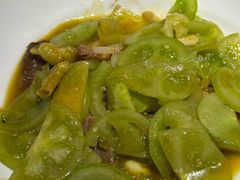 -头上红煨盐鸡·非遗院子餐厅