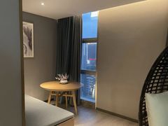 -美豪丽致酒店(西安高新区南二环丰庆公园地铁站店)