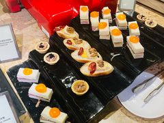 -大中华希尔顿酒店-念自助餐·嗨啤·小龙虾