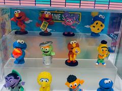 -泡泡玛特POPMART(世豪广场店)