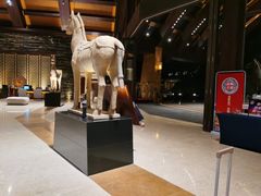 -三亚湾海居铂尔曼度假酒店