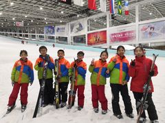 -乔波室内滑雪场