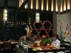 自助取餐区-郑州富力万达文华酒店·云端美食汇自助餐厅