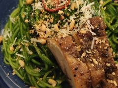 鸡肉松仁菠菜汁意面-西堤牛排(龙德广场店)