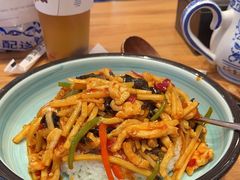 -西部马华清真兰州牛肉面·烧烤夜市(关东店)